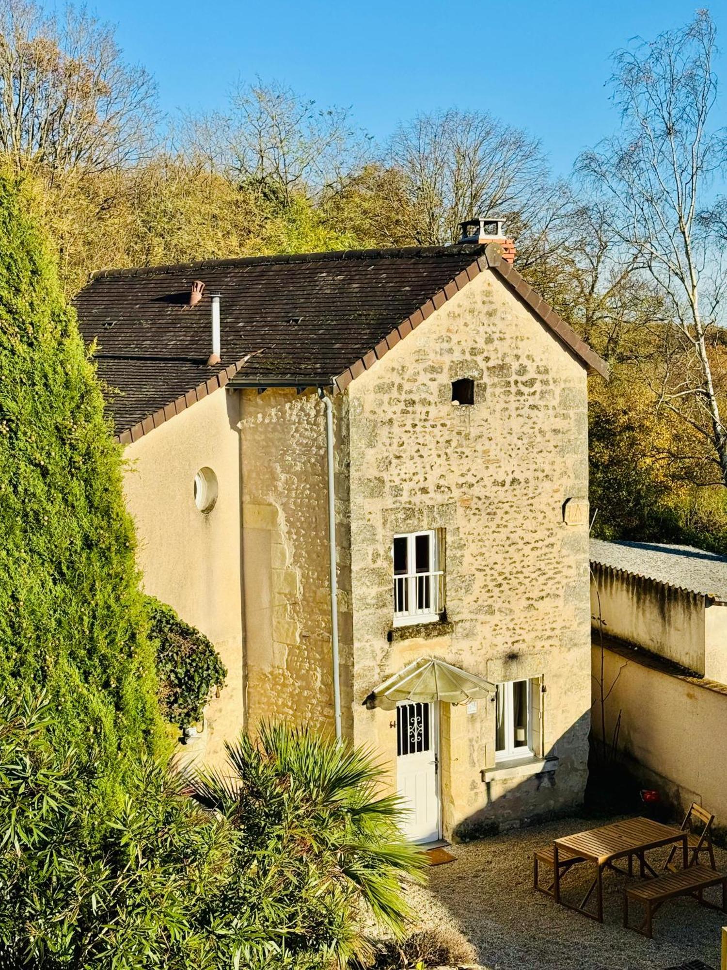 Gite - Petite Maison Proche Du Futuroscope Beaumont  Экстерьер фото